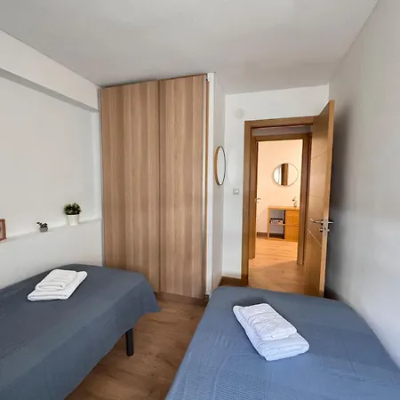 150m From The With Parking شقة